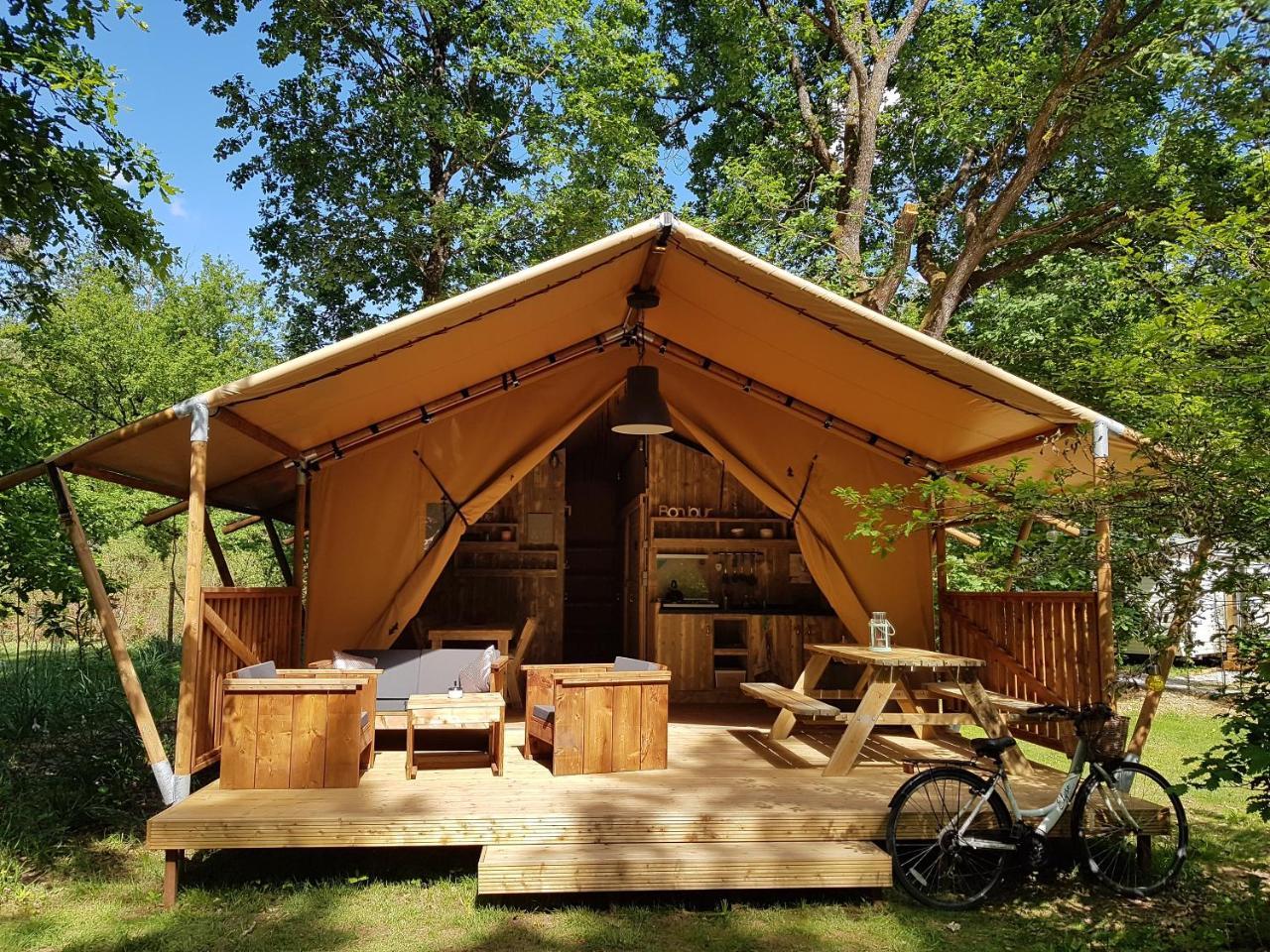 Camping Bois De St Hilaire Chalandray Exterior foto